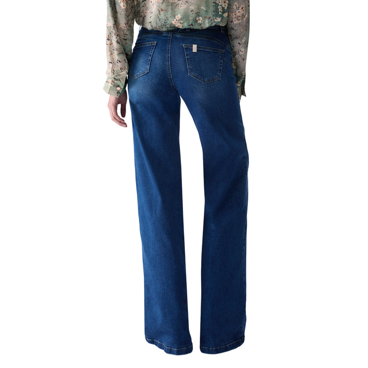 Jeans flare Donna in denim scuro modella retro