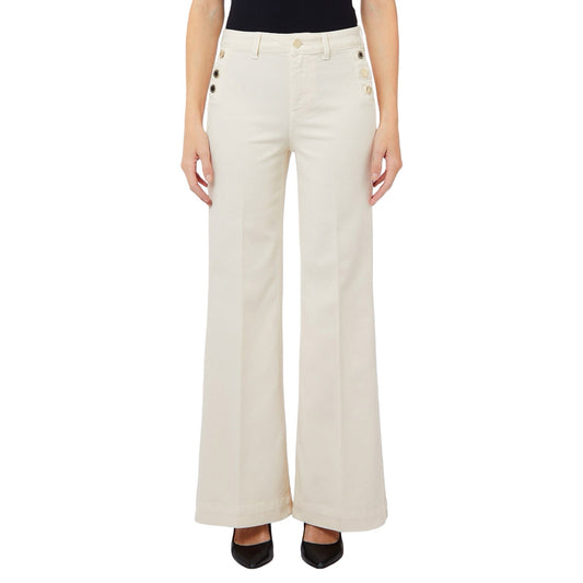 Pantalone Donna panna con bottoni decorativi, modella frontale