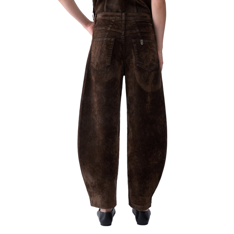 Pantaloni Donna balloon in velluto marrone modella retro