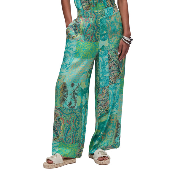 Pantalone Donna a gamba larga con fantasia modella frontale
