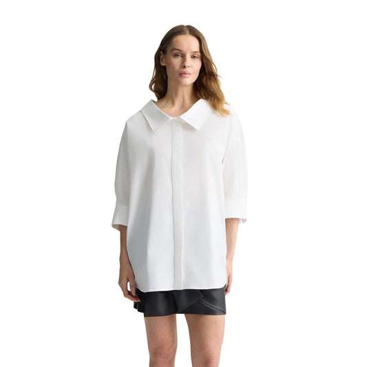 Camicia Donna in popeline Bianca con maxi colletto modella frontale