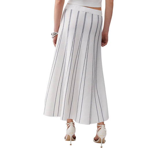 Gonna bianca lunga in maglia con cuciture blu