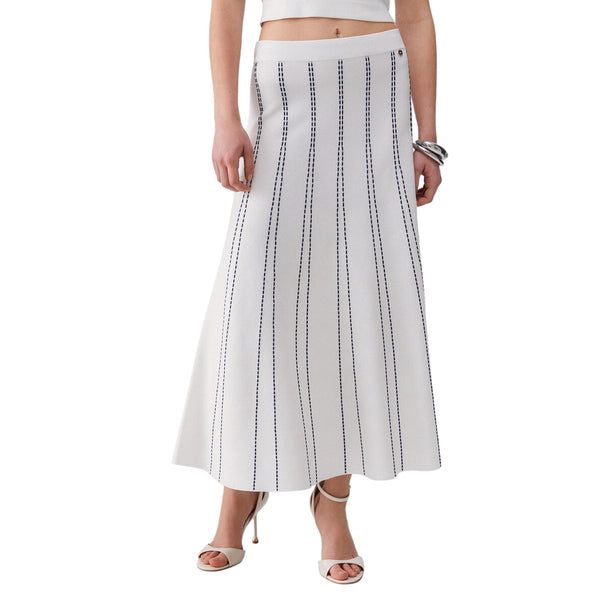 Gonna bianca lunga in maglia con cuciture blu