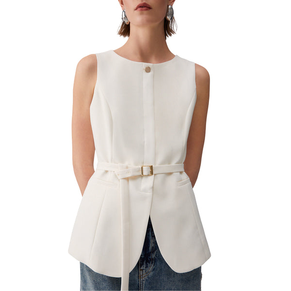 Gilet Donna con cintura sur ton in vita modella frontale