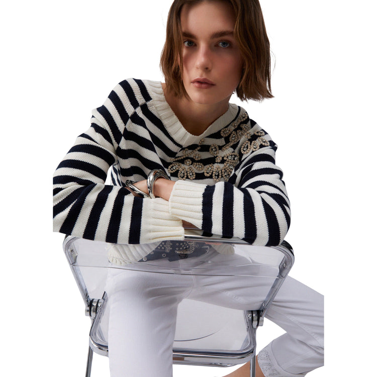 Maglietta a maniche lunghe con ricami gioiello