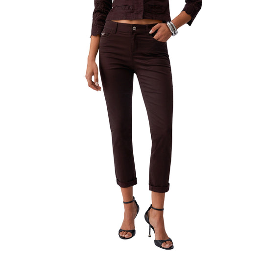 Pantaloni da donna skinny in raso e con risvolto in marrone