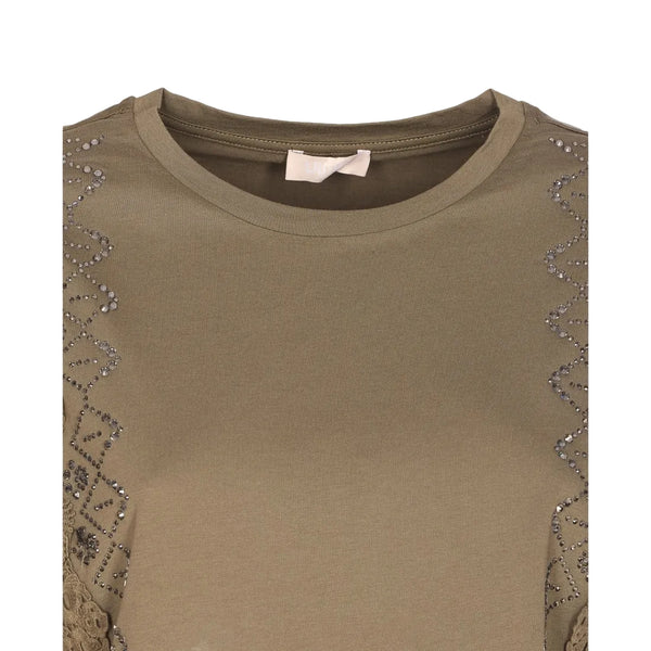T-shirt verde oliva con pizzo e strass sulle maniche