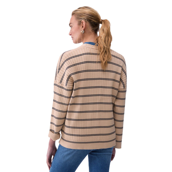 Cardigan Donna con maxi tasche applicate modella retro