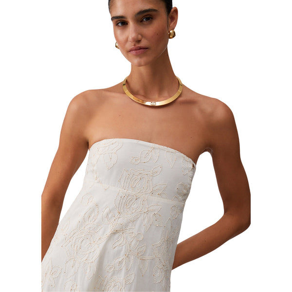 Abito lungo di cotone con ricami in bianco