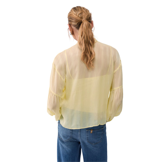 Blusa Donna Gialla con catenina gioiello modella retro