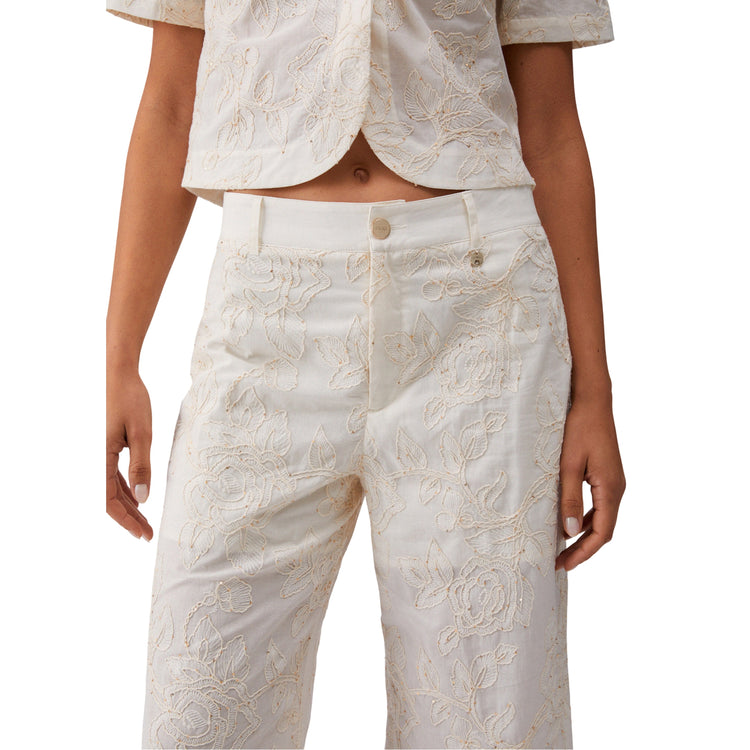 Pantaloni in mussola ricamati con micro paillettes 