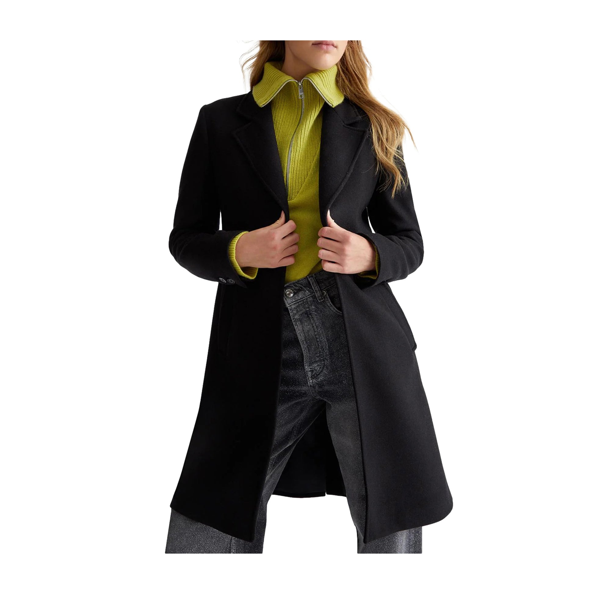 Cappotto Donna con tasche sui lati nero modella frontale