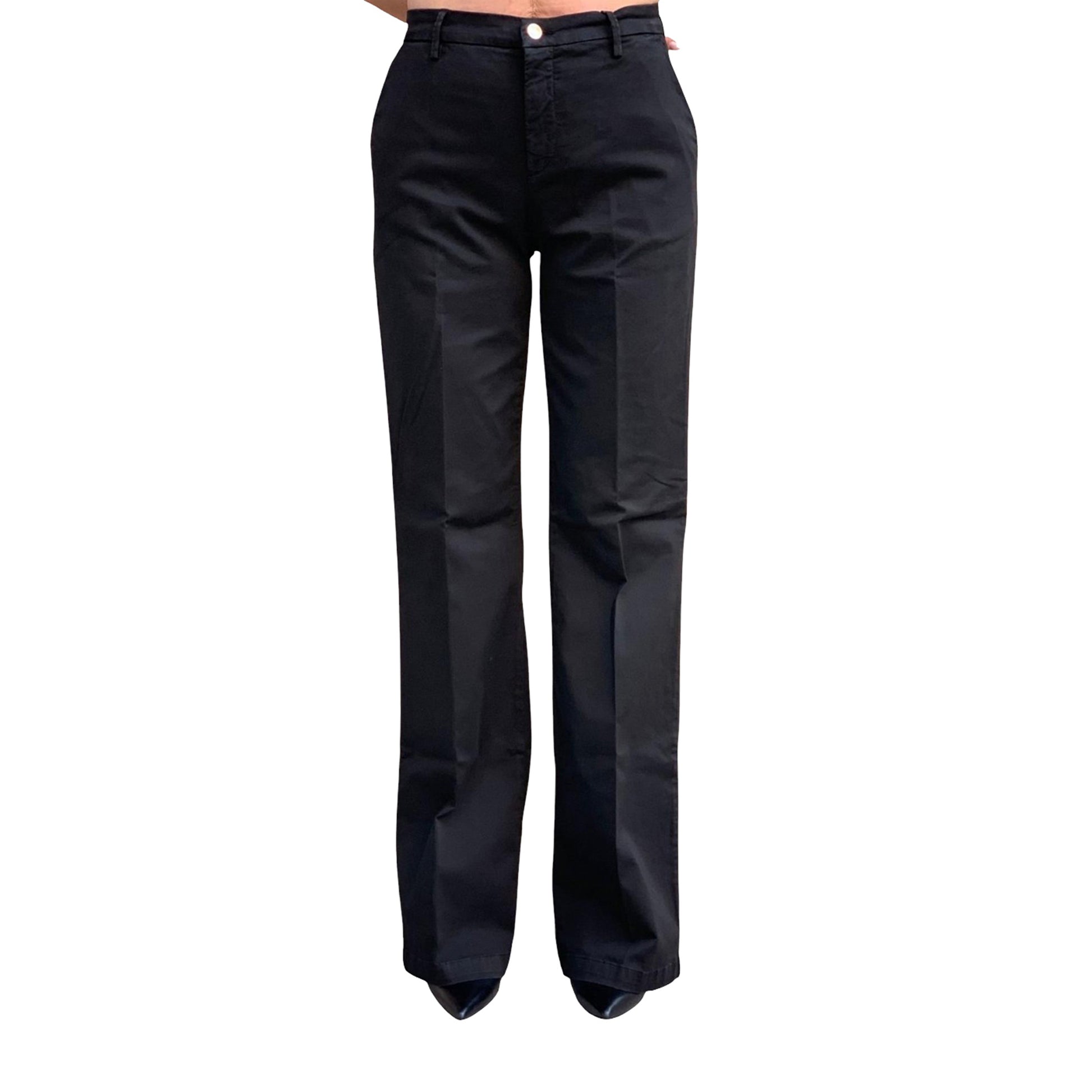 Pantaloni Donna modello Flare Nero frontale