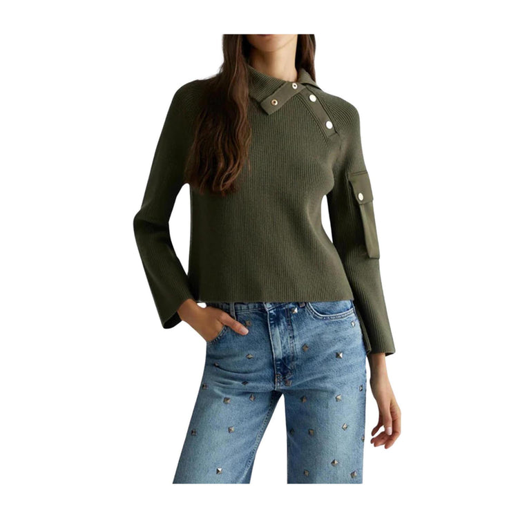 Maglia Donna con bottoni e tasca Verde modella frontale