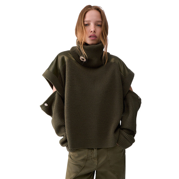 Dolcevita Donna con cut out Verde modella frontale