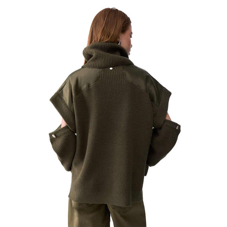 Dolcevita Donna con cut out Verde modella retro