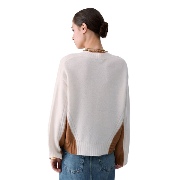 Maglia Donna color block bianco con scollo V modella retro