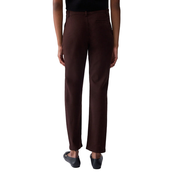 Pantalone Donna a sigaretta marrone scuro modella retro