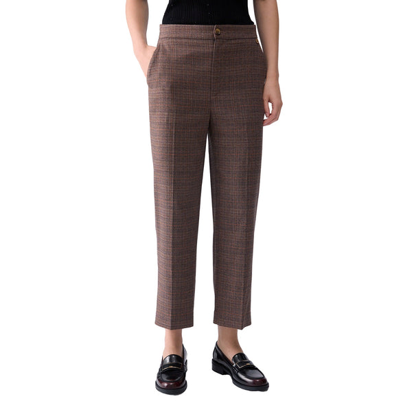 Pantalone Donna a sigaretta con inserto elastico modella frontale