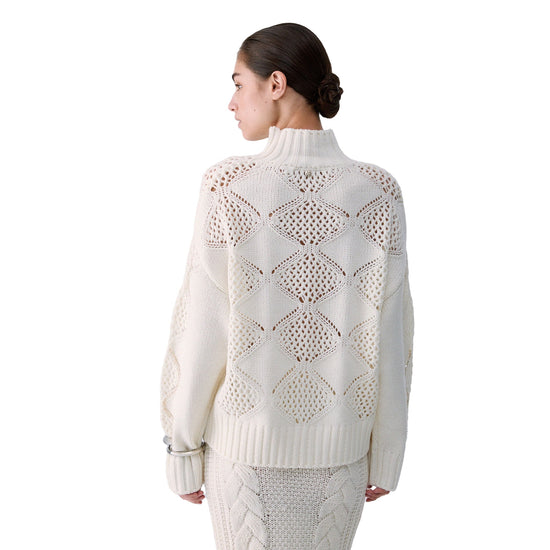 Maglione traforato Donna a collo alto Bianco, modella retro