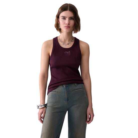 Canotta bordeaux Donna con logo triplo modella frotale