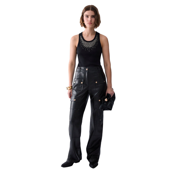 Top nero Donna con strass sullo scollo modella intera frontale