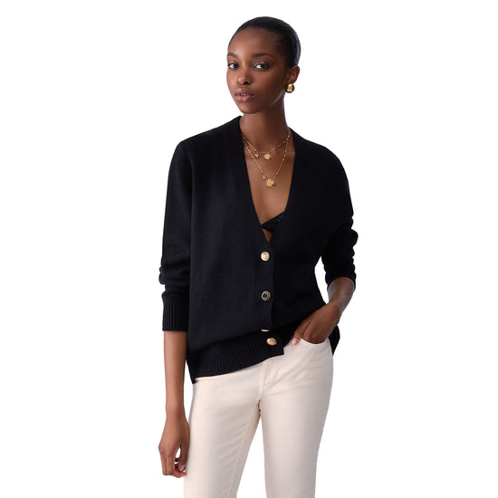 Cardigan Donna con bottoni gioiello Nero modella frontale