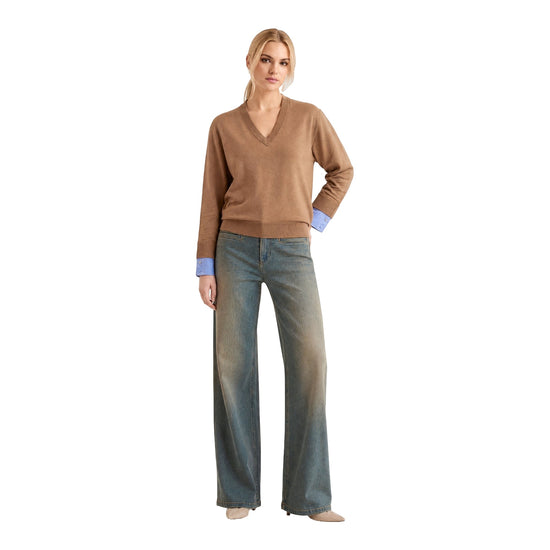 Maglia Donna Beige con polsi a camicia modella frontale