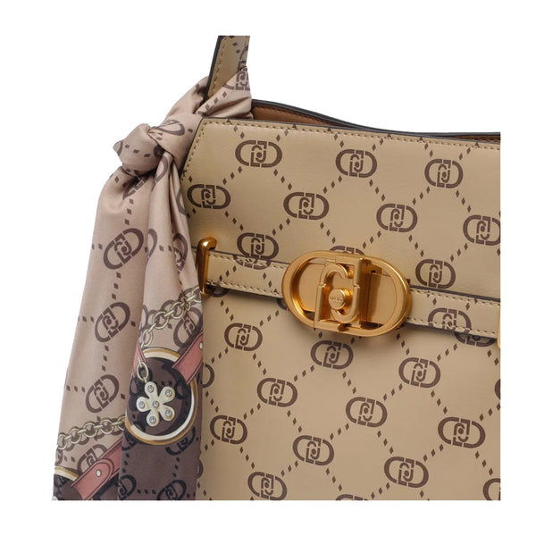 Dettaglio ravvicinato Borsa a mano con foulard Beige