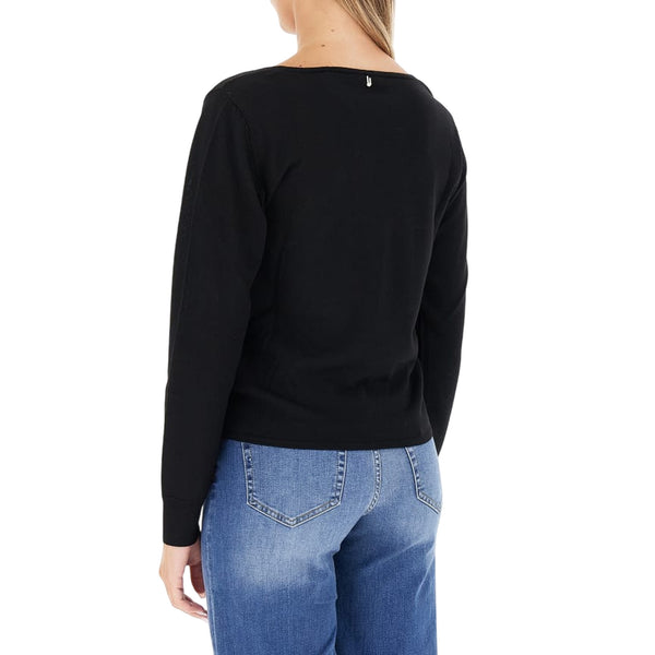 Maglia Donna con nodo al fondo Nero modella retro