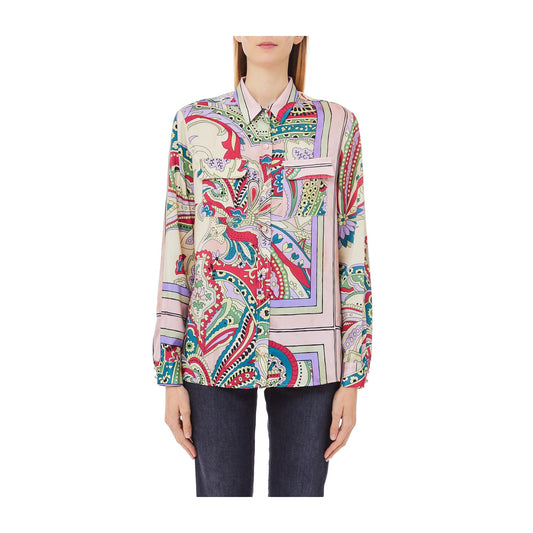 Camicia Donna fantasia con taglio classico modella frontale