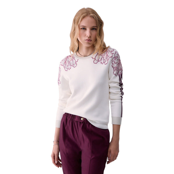 Maglia Donna Bianca con dettagli floreali modella frontale