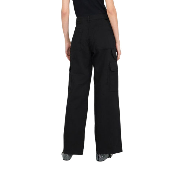 Pantalone Donna modello cargo Nero modella retro