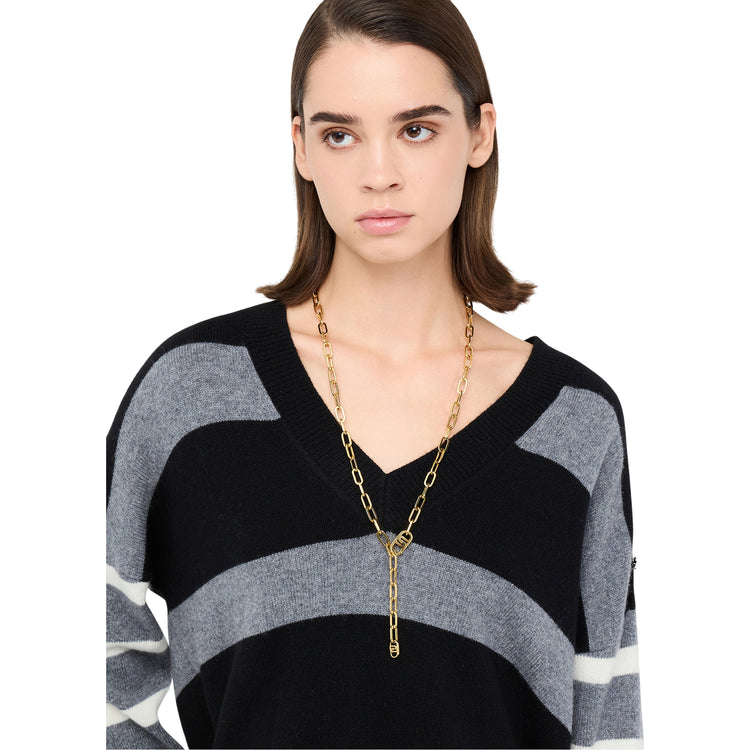 Maglia Donna in lana con fantasia a righe modella frontale ravvicinata