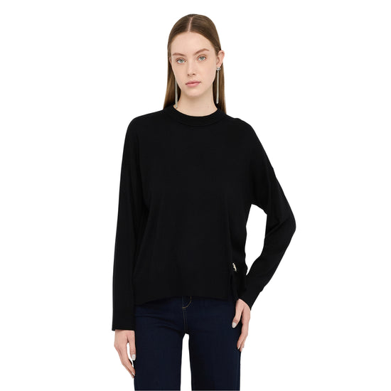 Maglia Donna con patch logata Nero modella frontale