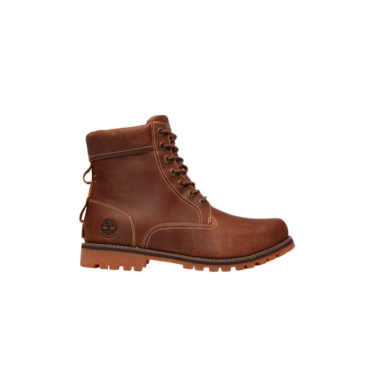 Men's boot with perforated sole