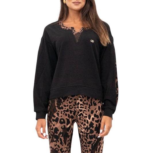 Felpa Donna Nero con dettagli animalier modella frontale